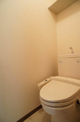 【トイレ】 | ユウハイツ | トイレは多機能便座付！　スト…