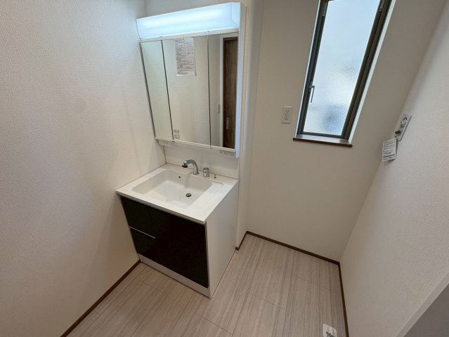 須磨区車字梨川　新築戸建て　I-2の独立洗面台|独立洗面化粧台付き
