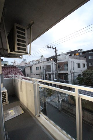 【バルコニー】