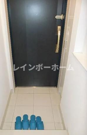 リビナ奥村ドゥーの玄関