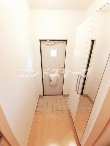 シャン・ヴィラージュの玄関|高崎、前橋のお部屋探しはエンドスケープまで！お客様の理想お聞かせ下さい♪