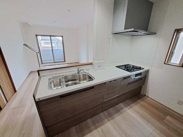 今津山中町戸建のキッチン