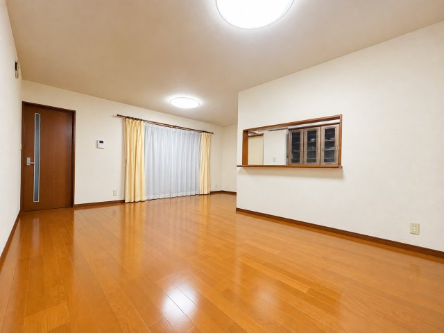 戸建　東尻池町6丁目の居間・リビング|AIにより動産物は消しております。