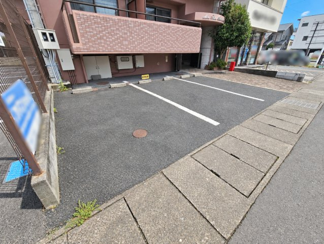 モンレーヴ葵東Ⅰの駐車場