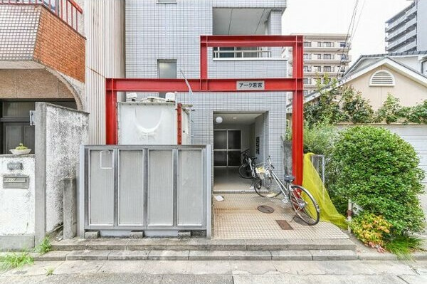 アーク若宮のエントランス