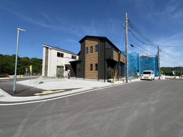 須磨区車字梨川　新築戸建て　I-4の前面道路含む現地写真|前面道路含む現地写真です