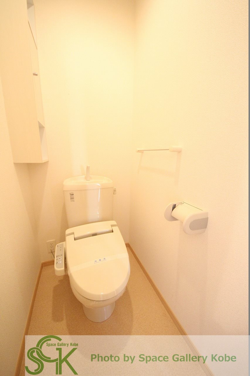 ポレール伊川　Ⅲのトイレ|※お部屋により仕様が異なる可能性があります。