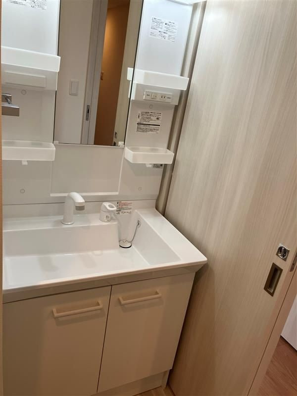 S-RESIDENCE伊都Attirantの独立洗面台