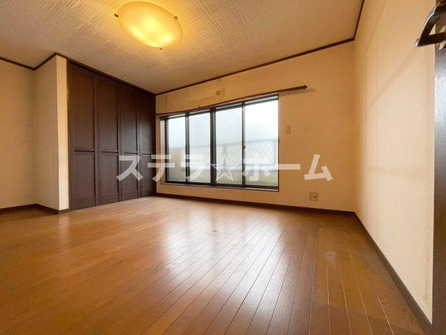 今津北5 中古戸建の洋室|広々とした洋室です