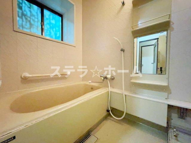 今津北5 中古戸建の浴室|ゆったり過ごせるお風呂です
