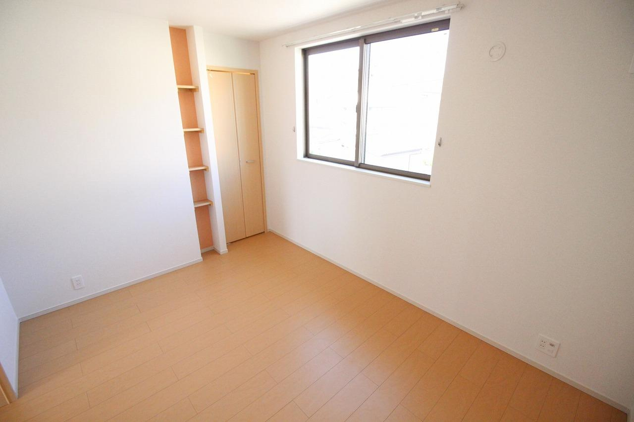 クレモンティーヌ　Aの寝室|※お部屋により仕様が異なる場合があります※