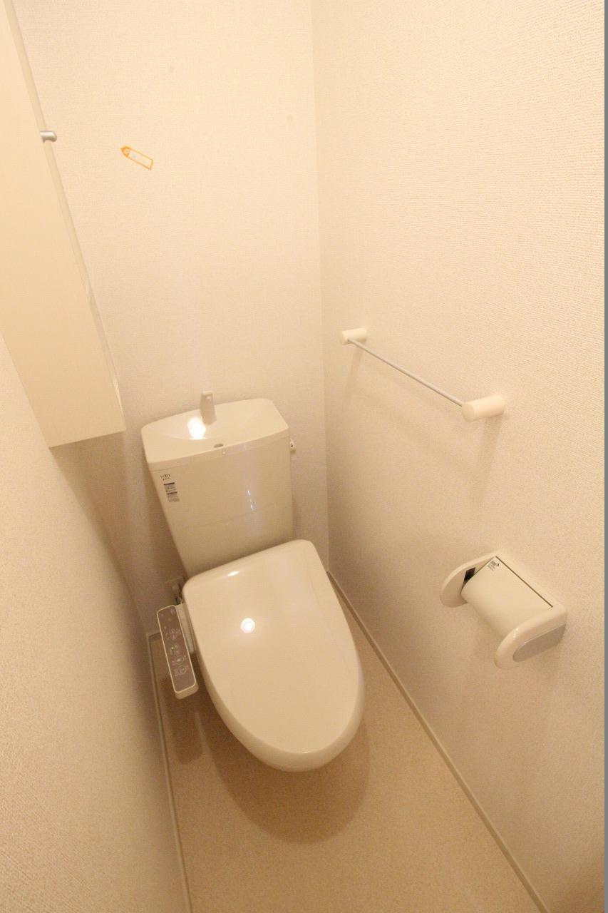 クレモンティーヌ　Aのトイレ|※お部屋により仕様が異なる場合があります※