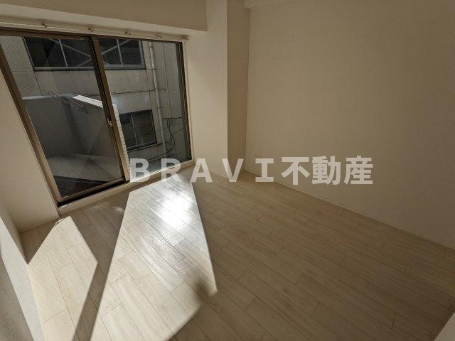 プレミアムコート谷町４丁目 BRAVI不動産の居間・リビング|【プレミアムコート谷町4丁目】