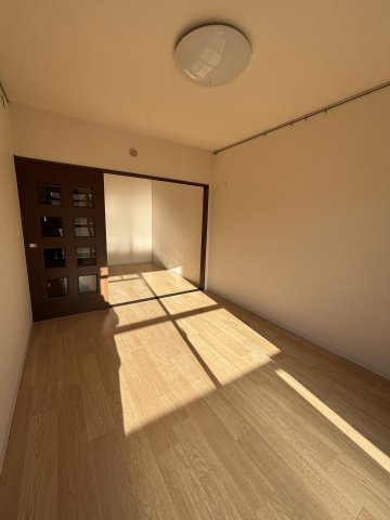 リヴェール高幡７の居間・リビング|他の部屋の写真です。