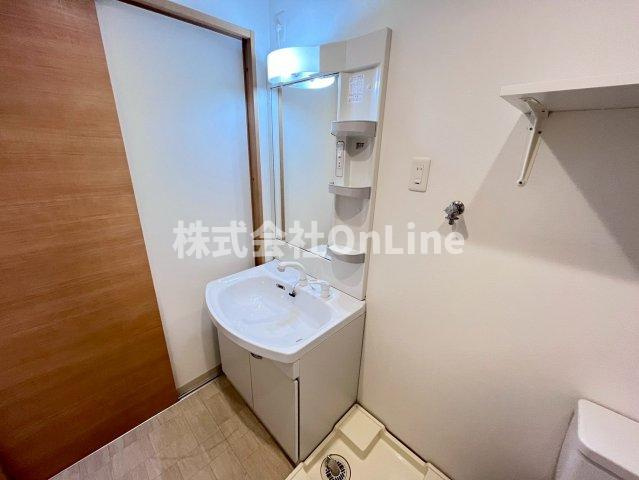 大阪市平野区加美東４丁目のアパートの独立洗面台