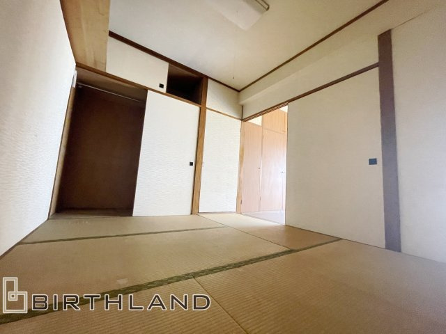 信和大町マンションの和室