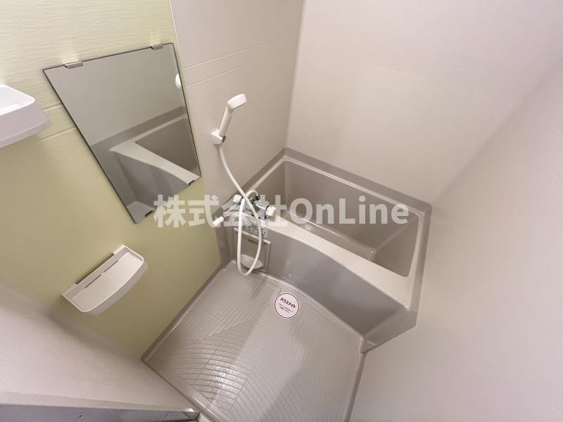 大阪市平野区加美北１丁目のアパートの浴室