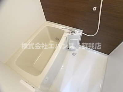 【浴室】 | プラチナレジデンス | 落ち着いた空間のお風呂です