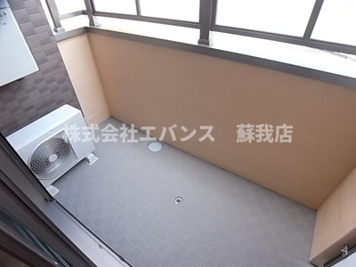 【バルコニー】 | プラチナレジデンス | 落ち着いた時間を過ごせるバルコニーです