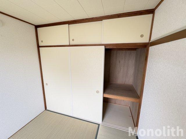 泉北原山台1丁7号棟の玄関