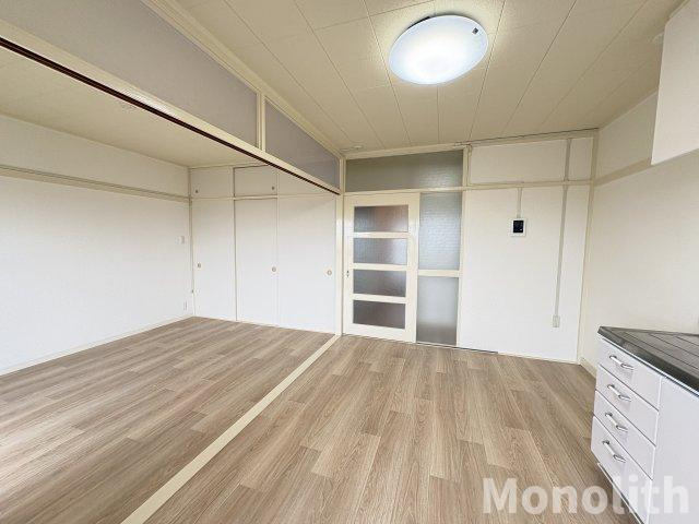 泉北原山台1丁7号棟のエントランス