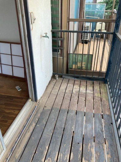 下馬戸建のバルコニー