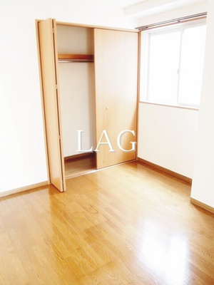 【居間・リビング】 | エトワール王子 | 洋室のお部屋です。