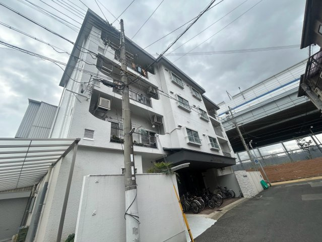エビスマンションの外観
