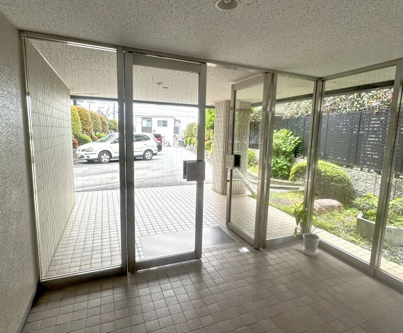 高島台ハウスのロビー