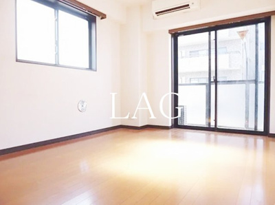 【居間・リビング】 | グラントゥルース赤羽 | 洋室のお部屋です。