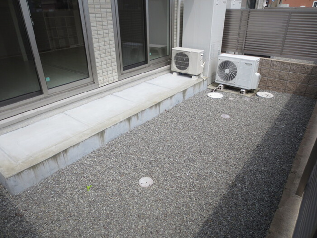 【庭】 | エスポアール・タカムラⅢ A棟 | Ａ105 専用庭