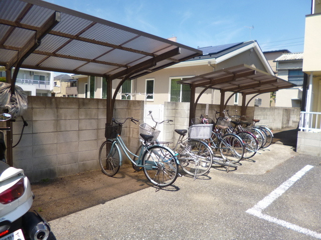 メゾン・ド・ワコーのその他共用部分|自転車置き場。バイク相談可。
