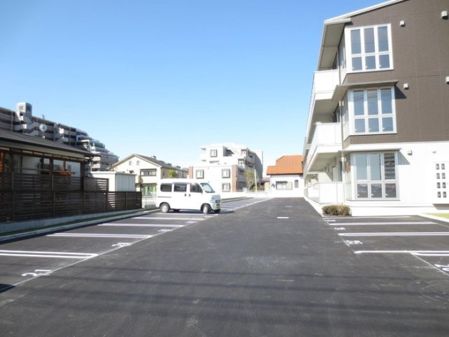 【駐車場】 | コンフォール柳丸 | 駐車場