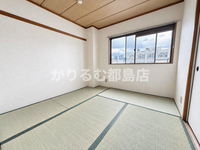 橋本ビルの居間・リビング