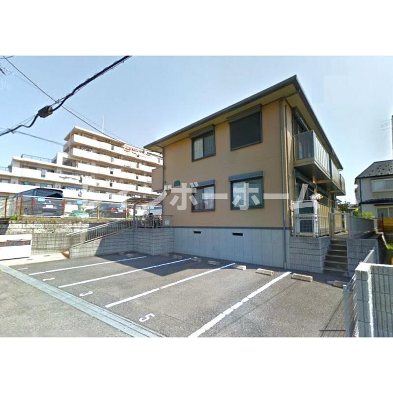サンライフ六高台【仲介手数料：50％OFF】対象物件！の駐車場|車をお持ちの方に嬉しい駐車場付きの物件です