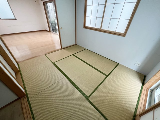 新座市新堀一丁目　中古戸建の和室|1部屋あると使い勝手の良い和室です。趣味部屋やお子様の遊び場としても良いですね♪