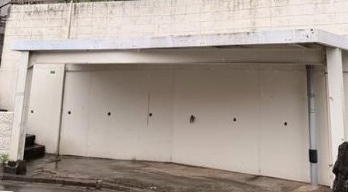 船橋市芝山戸建の駐車場