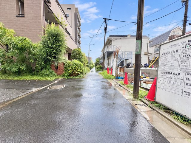 大田区西蒲田4丁目　新築戸建　全2棟の前面道路含む現地写真|2026.09.06撮影

現地ご見学希望・資料請求などお気軽にお問い合わせ下さい！
03-5990-5201