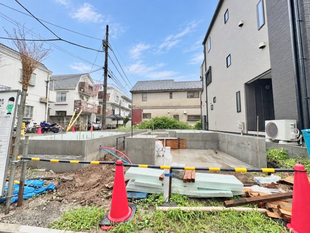 大田区西蒲田4丁目　新築戸建　全2棟の外観|2026.09.06撮影

現地ご見学希望・資料請求などお気軽にお問い合わせ下さい！
03-5990-5201