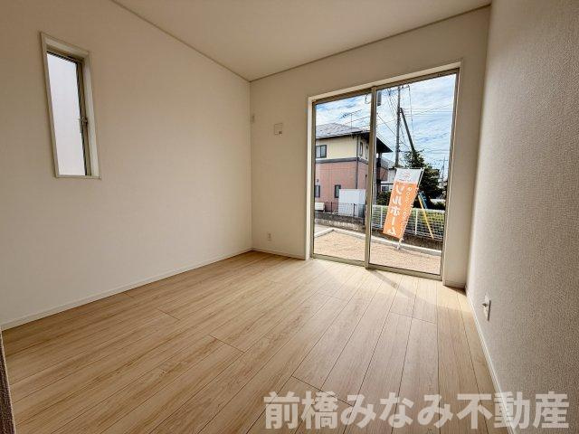 【新築平屋】前橋市青柳町第28　３号棟(全10棟)　クレイドルガーデン　新築建売分譲の洋室