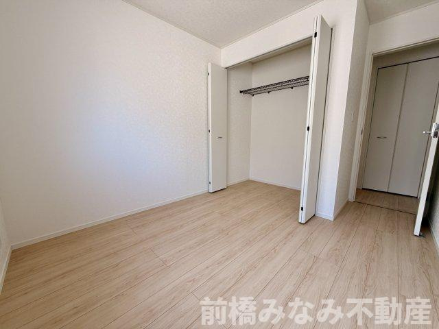 【新築平屋】前橋市青柳町第28　２号棟(全10棟)　クレイドルガーデン　新築建売分譲の洋室|使い勝手のいい洋室です