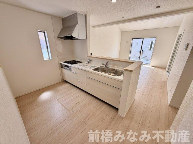【新築平屋】前橋市青柳町第28　２号棟(全10棟)　クレイドルガーデン　新築建売分譲のキッチン|コンパクトなキッチンで掃除もラクラク