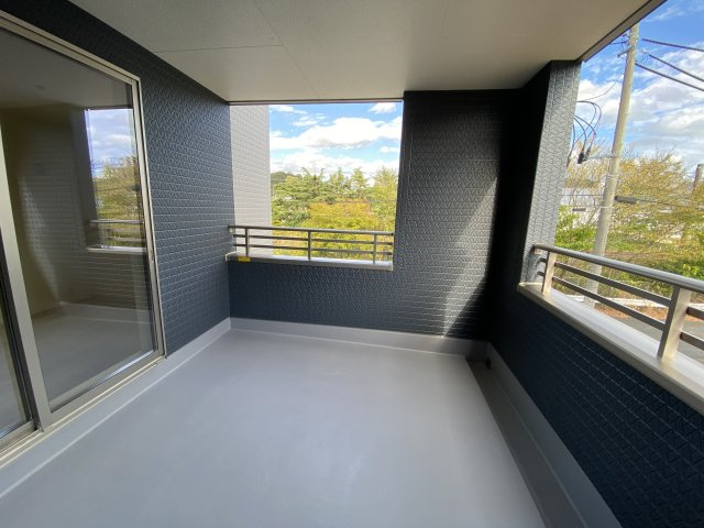 【いわき市内郷白水町／1号棟】＼広々20帖以上LDK♪／のバルコニー|同施工◆バルコニーの写真です◆　お布団など大きいものも、充分に干せる広さがございます。人気のベランピングも楽しめる広さ！自宅のアウトドア空間でゆったり過ごせます。