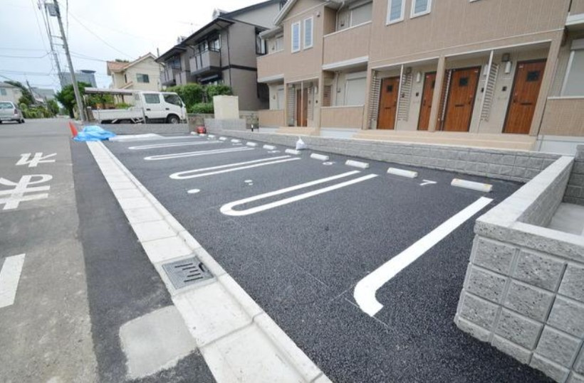 サンハイツの駐車場