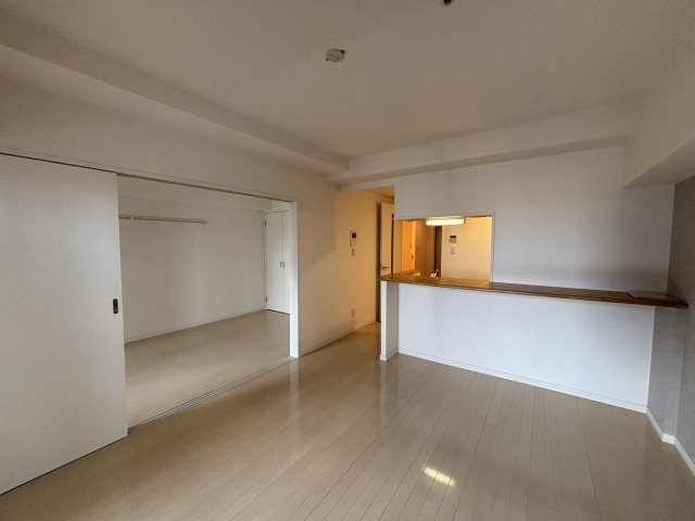 アルティザ仙台花京院の居間・リビング
