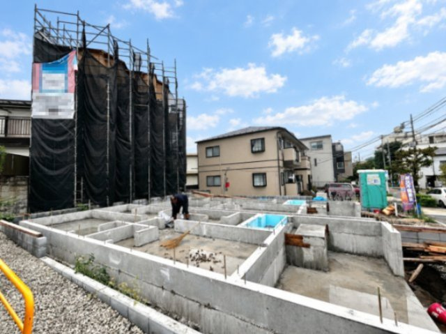 練馬区平和台1丁目　新築戸建　残2棟の外観|2026.09.10撮影

現地ご見学希望・資料請求などお気軽にお問い合わせ下さい！
03-5990-5201