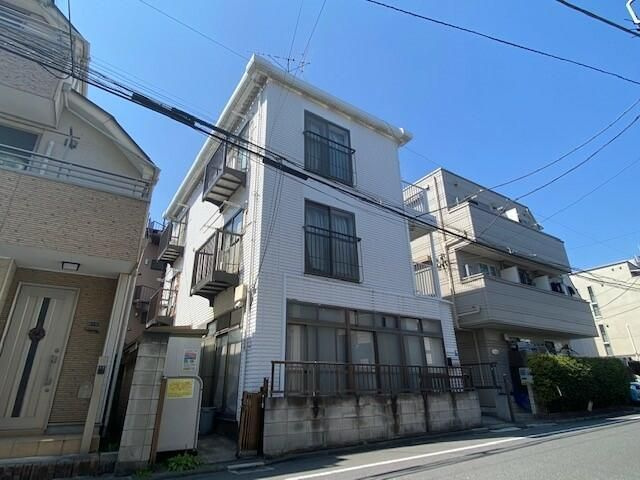 サンチェリーハイツの外観