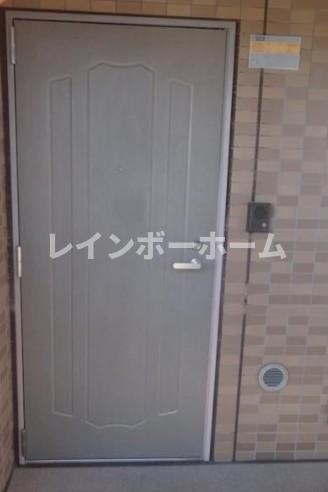 JC　EAST　2524の玄関