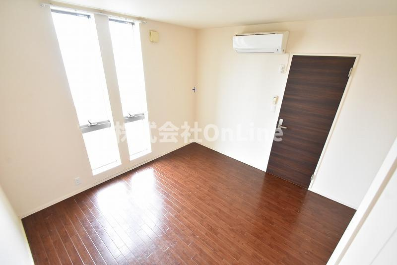 八尾市空港１丁目のアパートの子供部屋