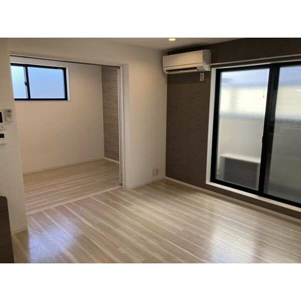 メゾン・プルミエール大同町　名古屋市賃貸　仲介手数料無料の居間・リビング